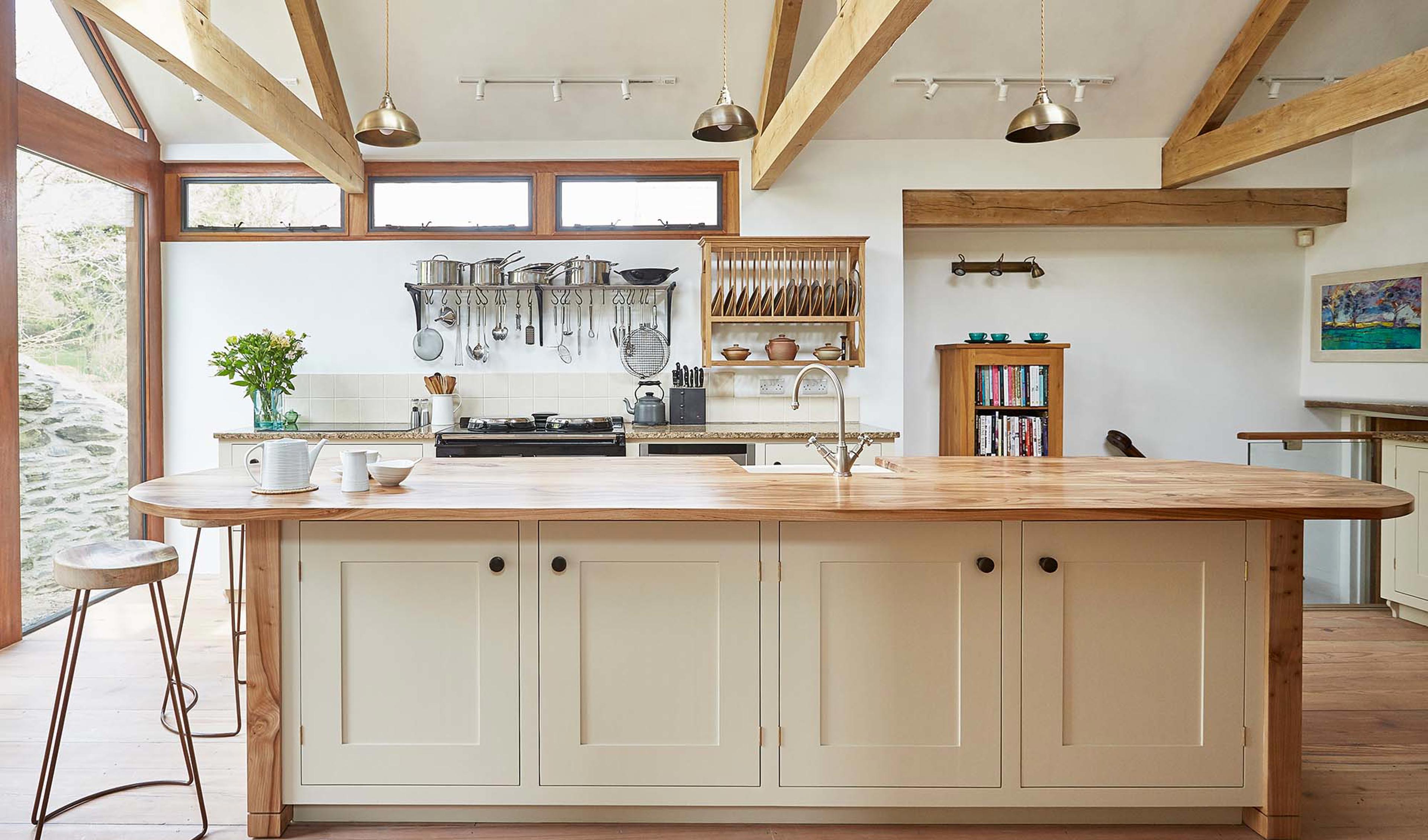 The new space is light and airy with its beautifully exposed beams, vaulted ceiling and large open plan layout.